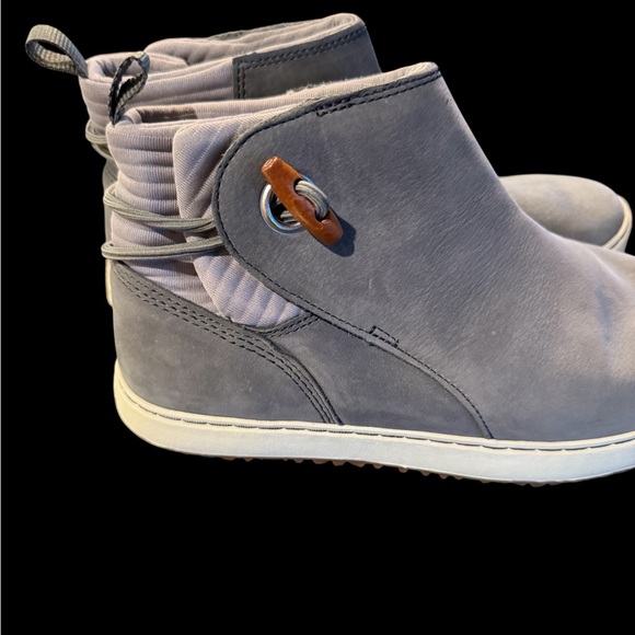 L.L. Bean Shoes - L.L. Bean Gray Mountainside Ankle Boots